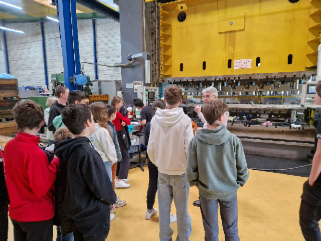 « Journée des Familles et découverte du monde professionnel » au Collège Maurice GENEVOIX